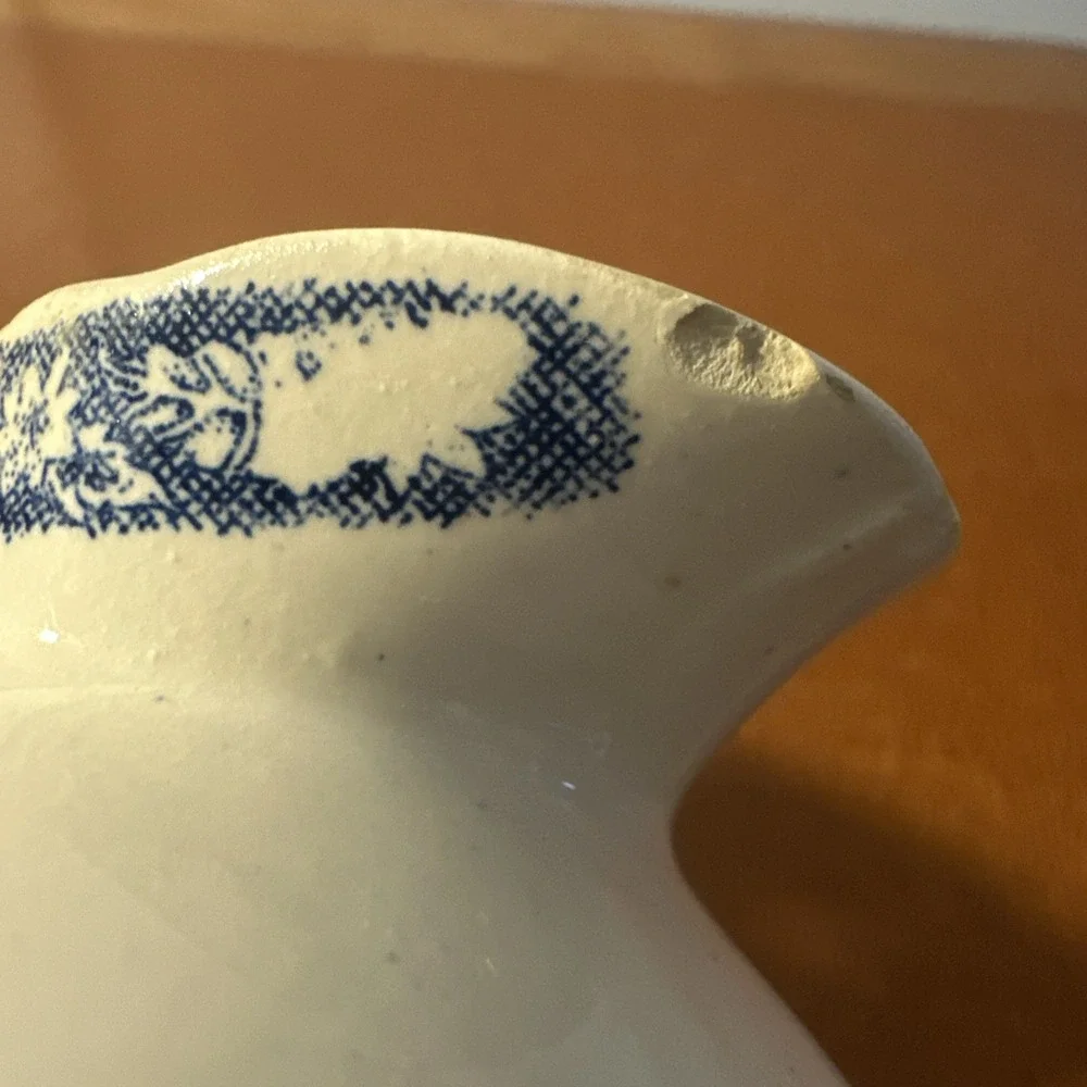 Vtg Blue And‎ White Cream Pitcher 3